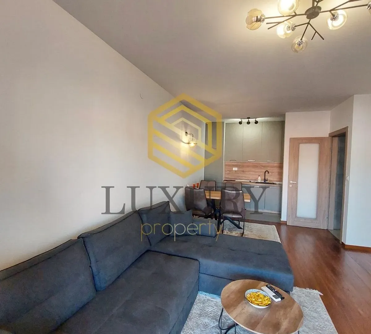 Izdavanje, jednosoban stan, 50m², Master Kvart, Podgorica