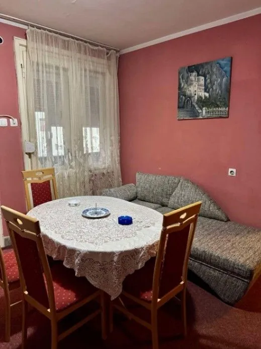Izdavanje, dvosoban stan, 65m², Gintaš, Podgorica