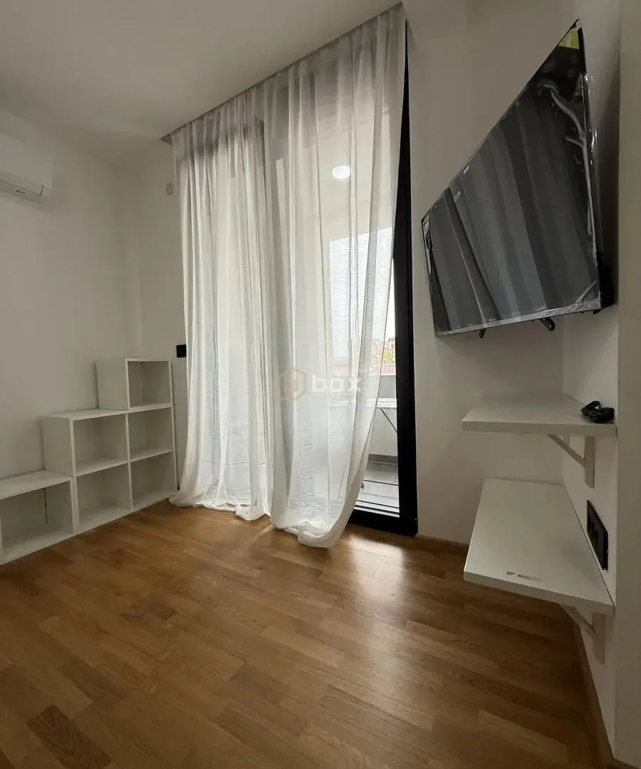 Rent, one bedroom apartment, 38m², Medijana, Niš