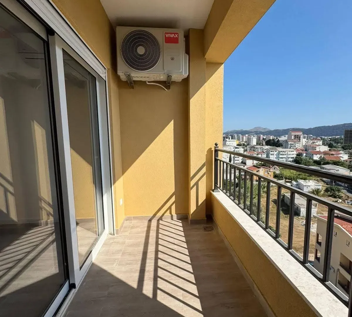 Prodaja, jednosoban stan, 46m², Centar, Bar