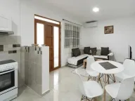 Rent, house, 40m², Škaljari, Kotor - image 1