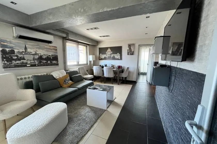 Izdavanje, stan, 85m², Palilula Sve Podlokacije, Beograd