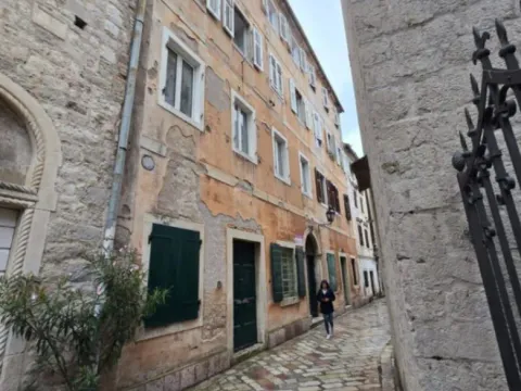 Three Bedroom Apartment for Sale, 62m2, Centar, Kotor Three Bedroom Apartment for Sale, 62m2, Centar, Kotor