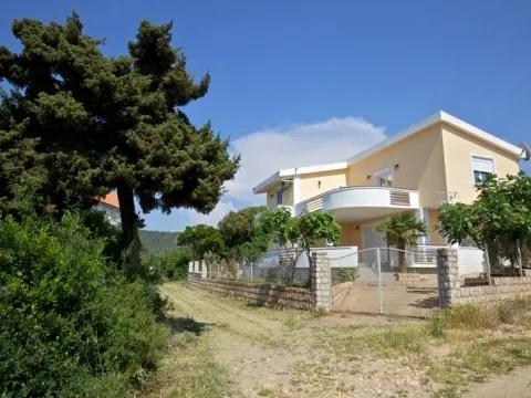 Sale, house, 404m², Utjeha, Bar - image 2