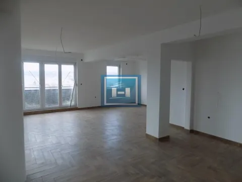 Prodaja, četvorosoban stan, 150m², Jagodnjak, Paraćin - image 4