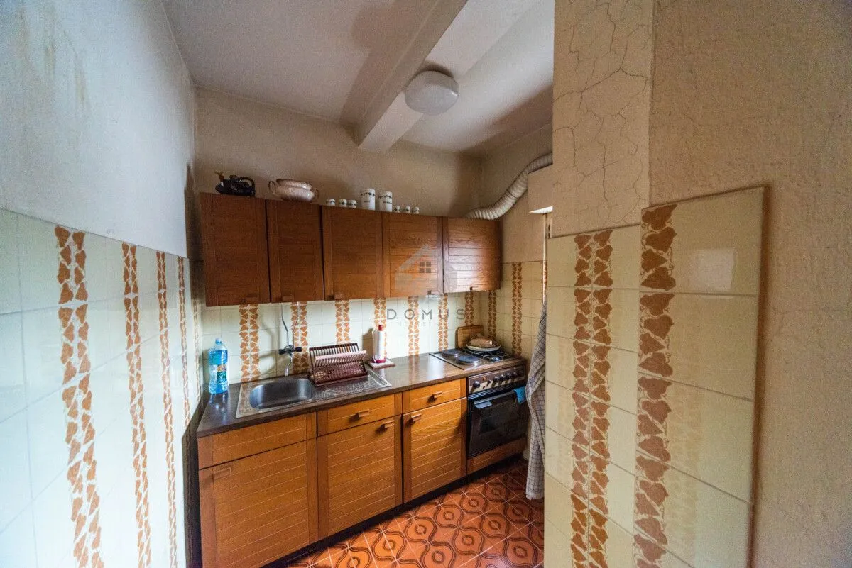 Prodaja, kuća, 215m², Tološi, Podgorica