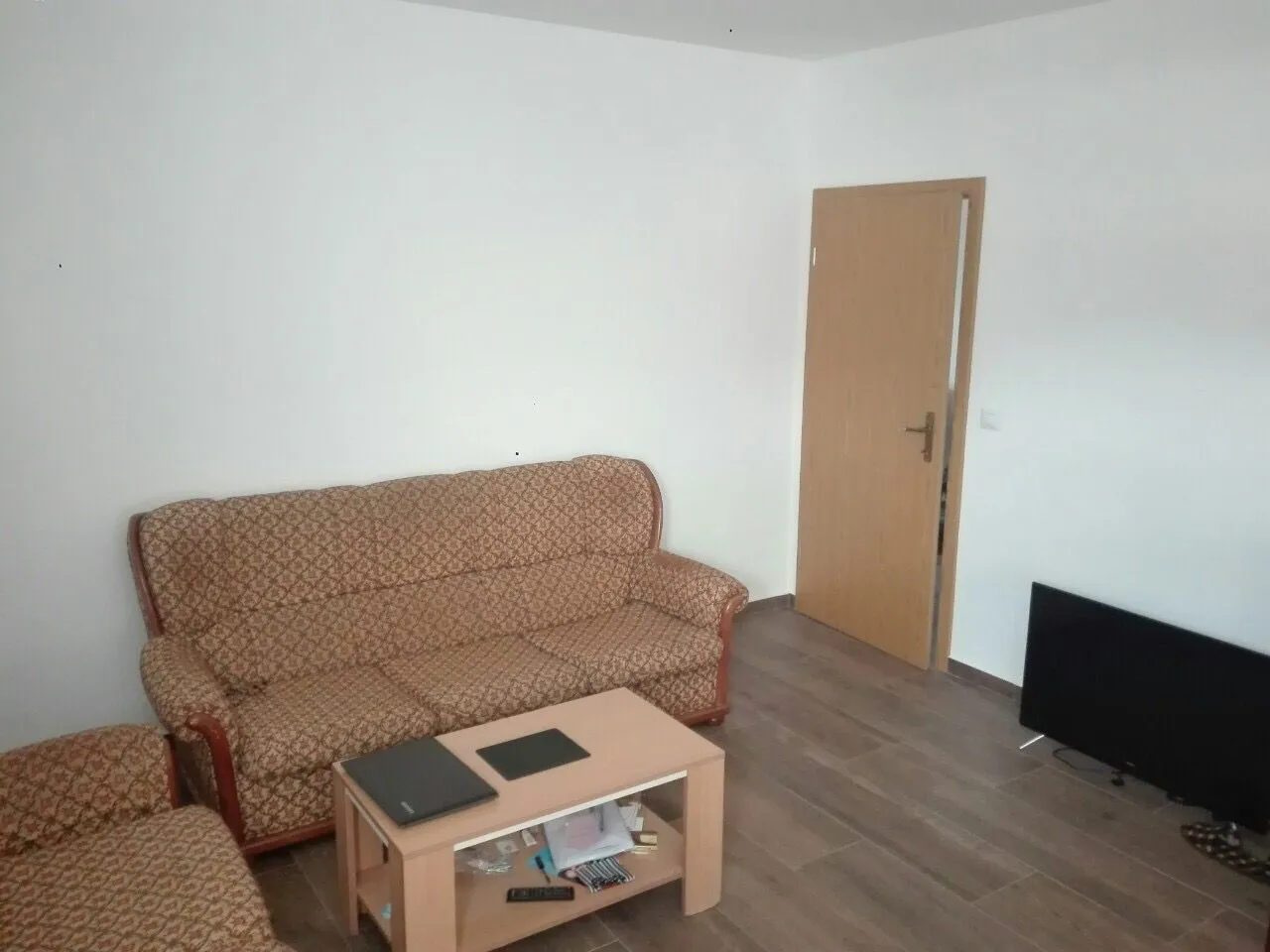 Izdavanje, jednosoban stan, 45m², Murtovina, Podgorica