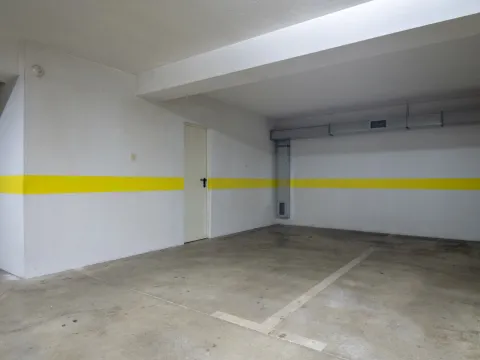 Sale, two bedroom apartment, 265m², Bečići, Budva - image 15