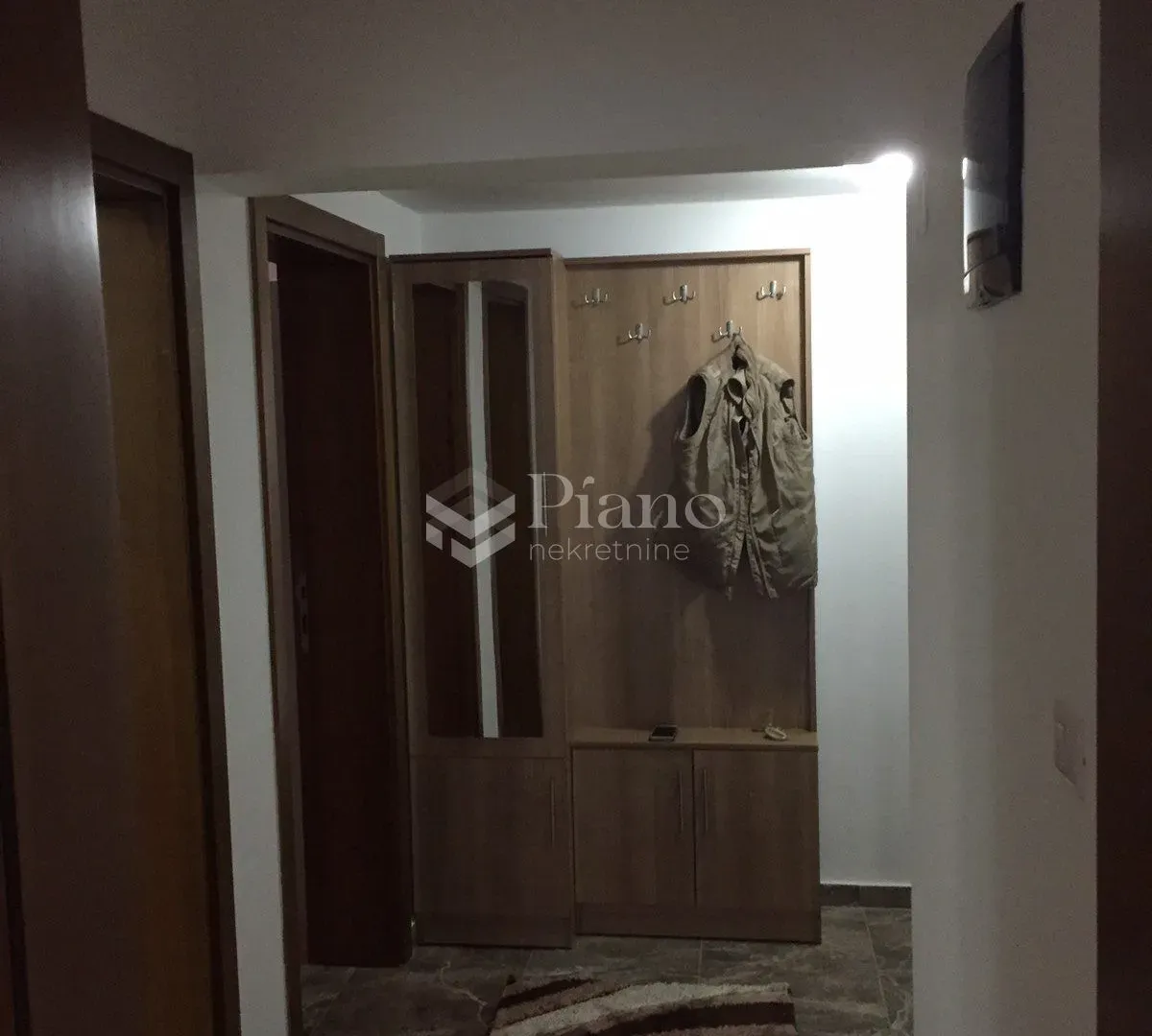 Rent, two bedroom apartment, 75m², Stari Aerodrom, Podgorica