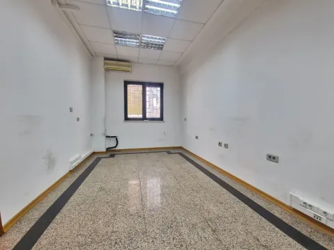 Sale, office space, 500m², Podgorica, Crna Gora - image 17