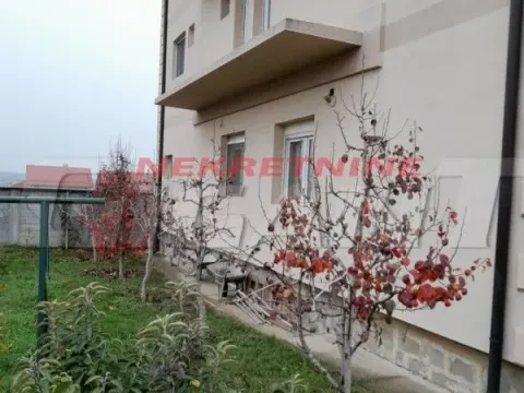 Rent, four bedroom apartment, 140m², Miljakovac, Rakovica - image 18