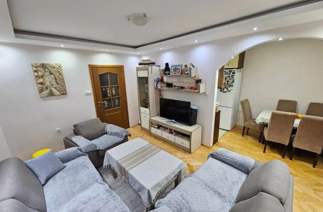 Prodaja, jednosoban stan, 58m², Stari Aerodrom, Podgorica