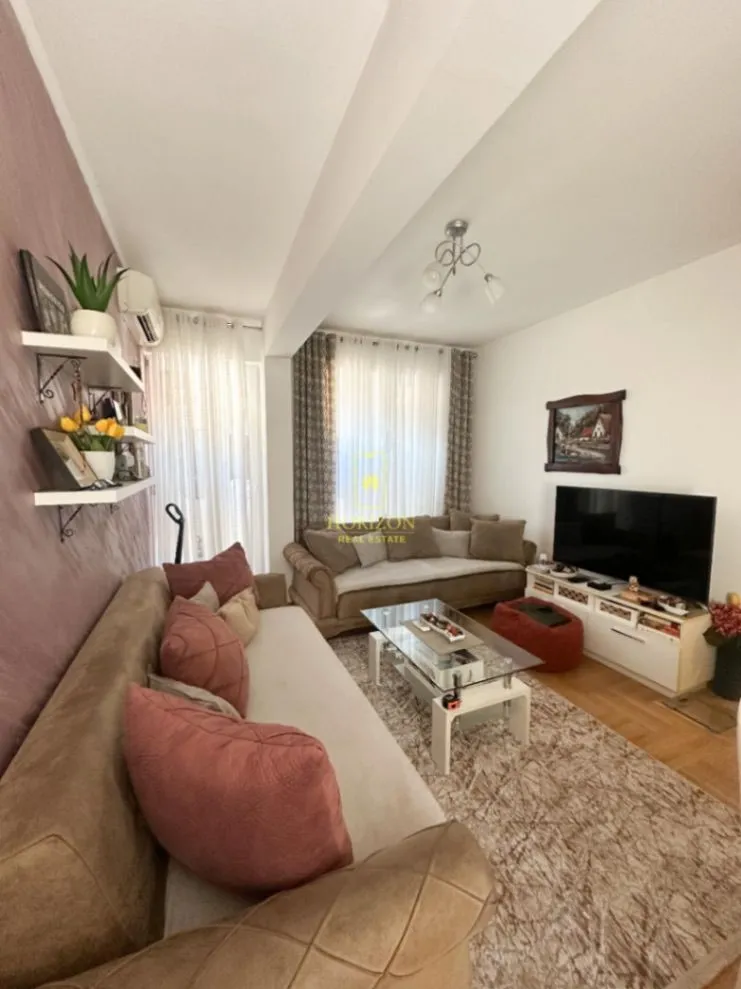 Prodaja, dvosoban stan, 72m², Preko Morače, Podgorica