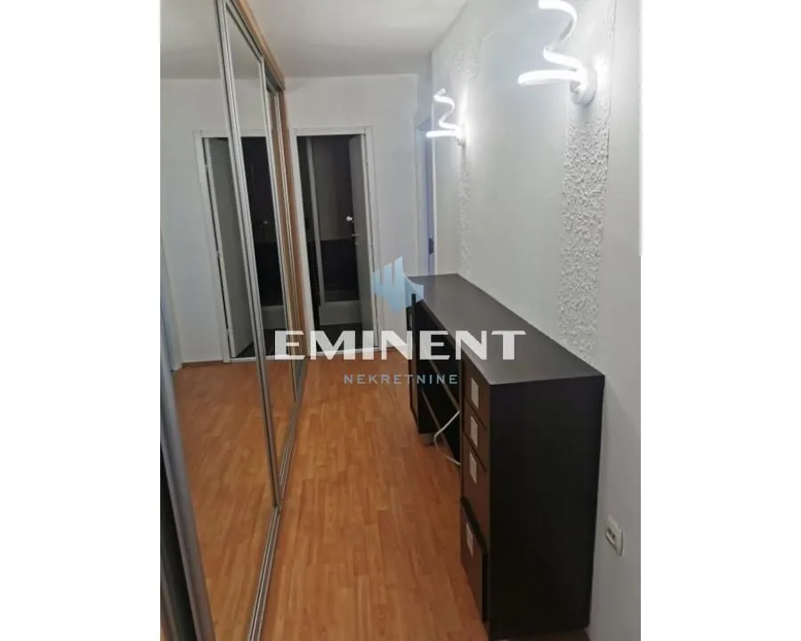 Izdavanje, dvosoban stan, 60m², Novi Beograd Blok 28, Novi Beograd Sve Podlokacije