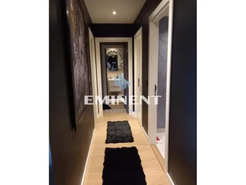 Izdavanje, trosoban stan, 80m², Savski Venac, Beograd - image 8