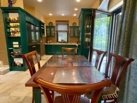 Prodaja, kuća, 240m², Prčanj, Kotor - image 9