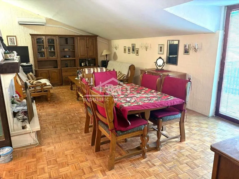 Prodaja, trosoban stan, 88m², Petlovo Brdo, Beograd