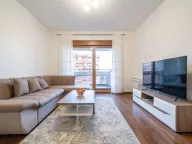 Izdavanje, dvosoban stan, 70m², Master Kvart, Podgorica - image 1