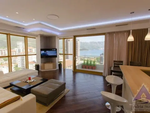 Sale, two bedroom apartment, 89m², Centar, Budva