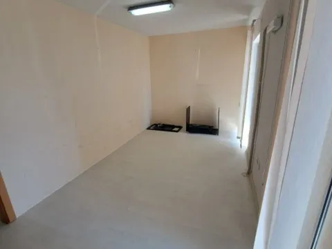 Rent, office space, 162m², Krivi Most, Podgorica - image 14