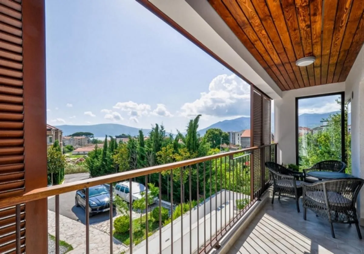 Sale, three bedroom apartment, 92m², Donja Lastva, Tivat