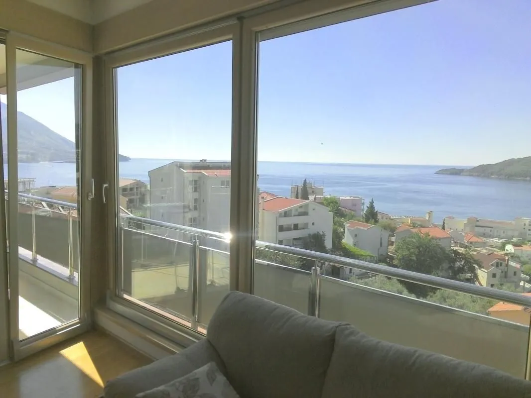 Sale, three bedroom apartment, 98m², Bečići, Budva