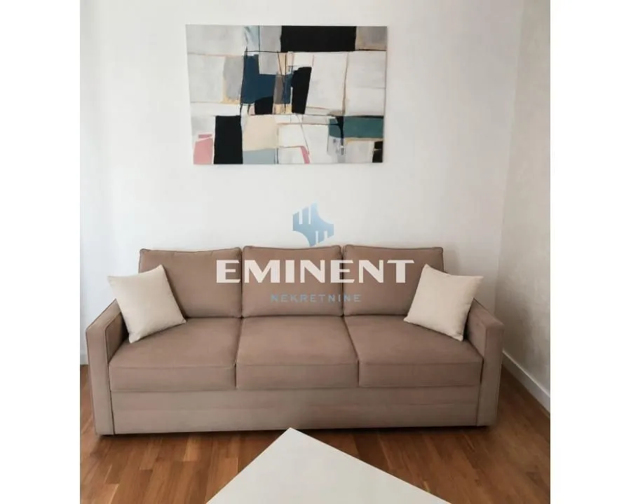 Izdavanje, dvosoban stan, 41m², Zemun Gornji Grad, Zemun Sve Podlokacije