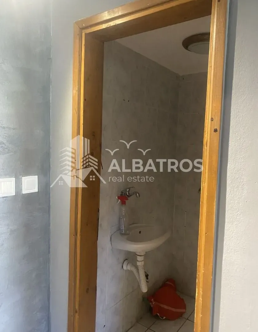 Rent, office space, 65m², Centar, Bar