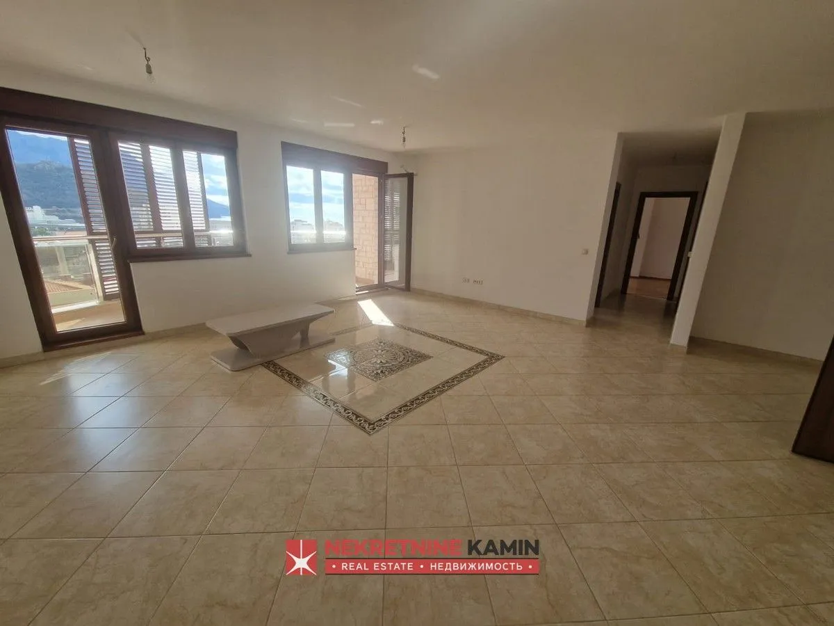Prodaja, dvosoban stan, 103m², Bečići, Budva