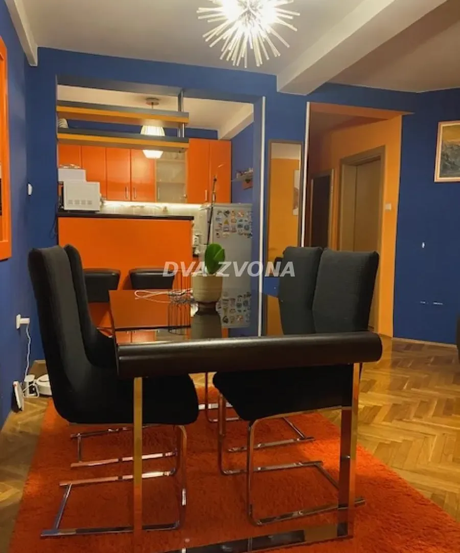 Prodaja, trosoban stan, 82m², Centar, Novi Sad
