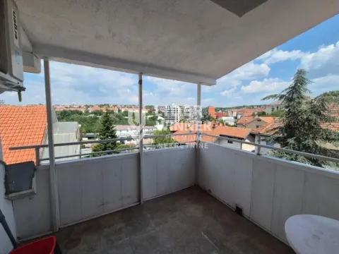 Izdavanje, trosoban stan, 65m², Julino Brdo, Beograd - image 2
