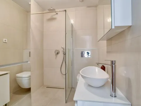 Rent, studio apartment, 33m², Budva, Crna Gora - image 12