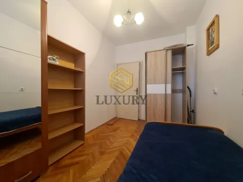 Izdavanje, jednosoban stan, 65m², Tološi, Podgorica - image 3