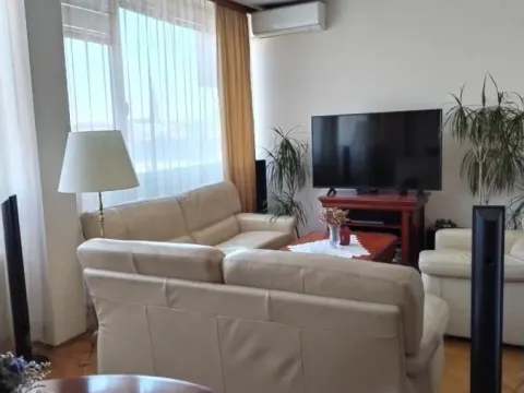 Prodaja, četvorosoban stan, 148m², Centar, Novi Sad - image 16