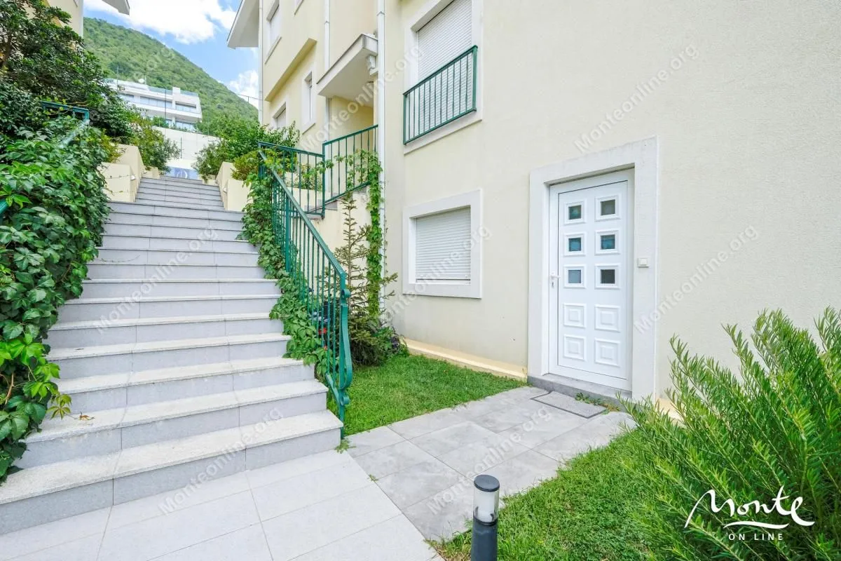 Prodaja, jednosoban stan, 72m², Bijela, Herceg Novi
