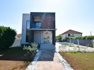 Rent, house, 150m², Donja Gorica, Podgorica - image 1