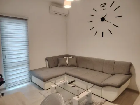 Izdavanje, jednosoban stan, 45m², Šušanj, Bar - image 2