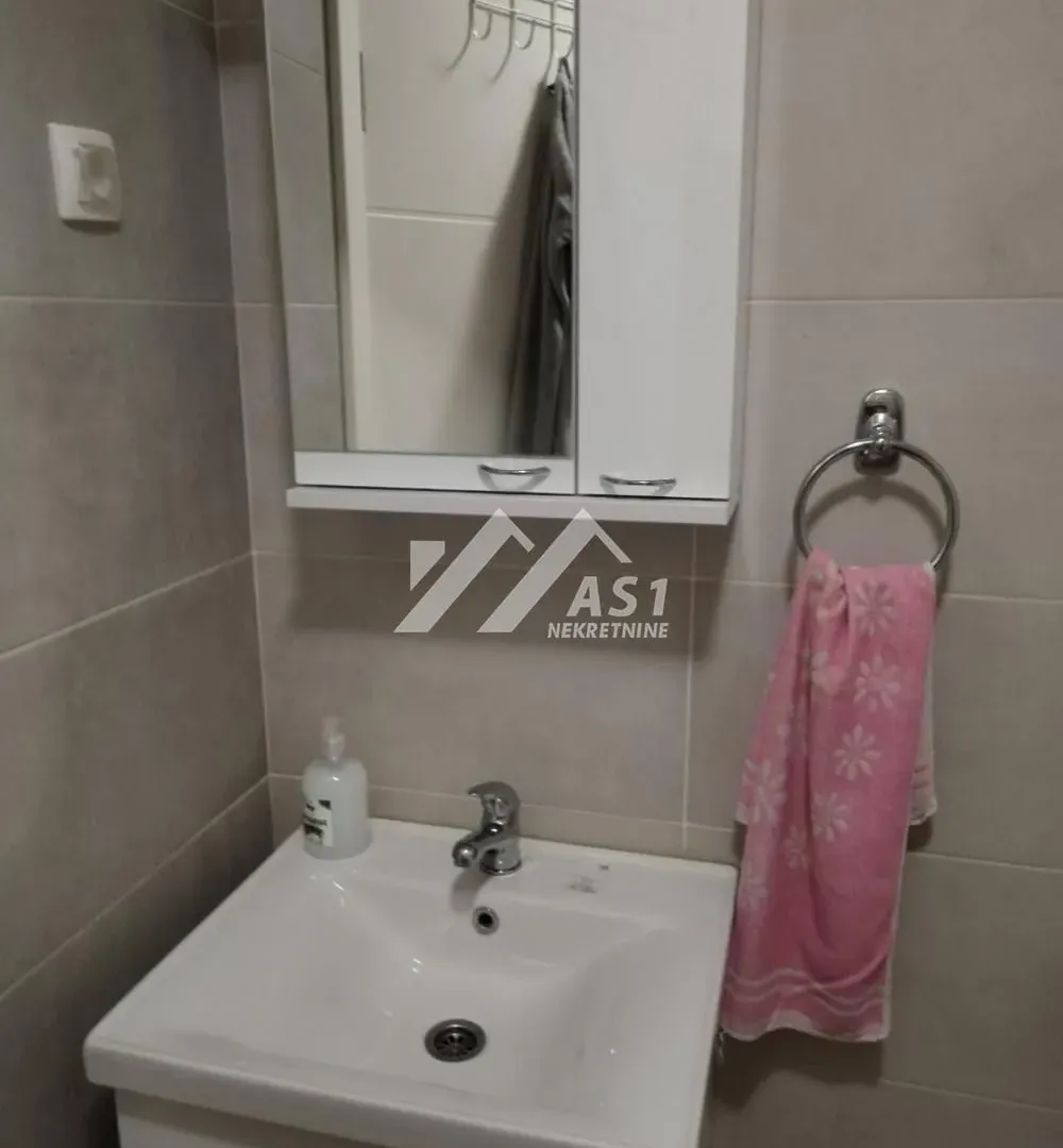 Prodaja, jednosoban stan, 38m², Klisa, Novi Sad Sve Podlokacije