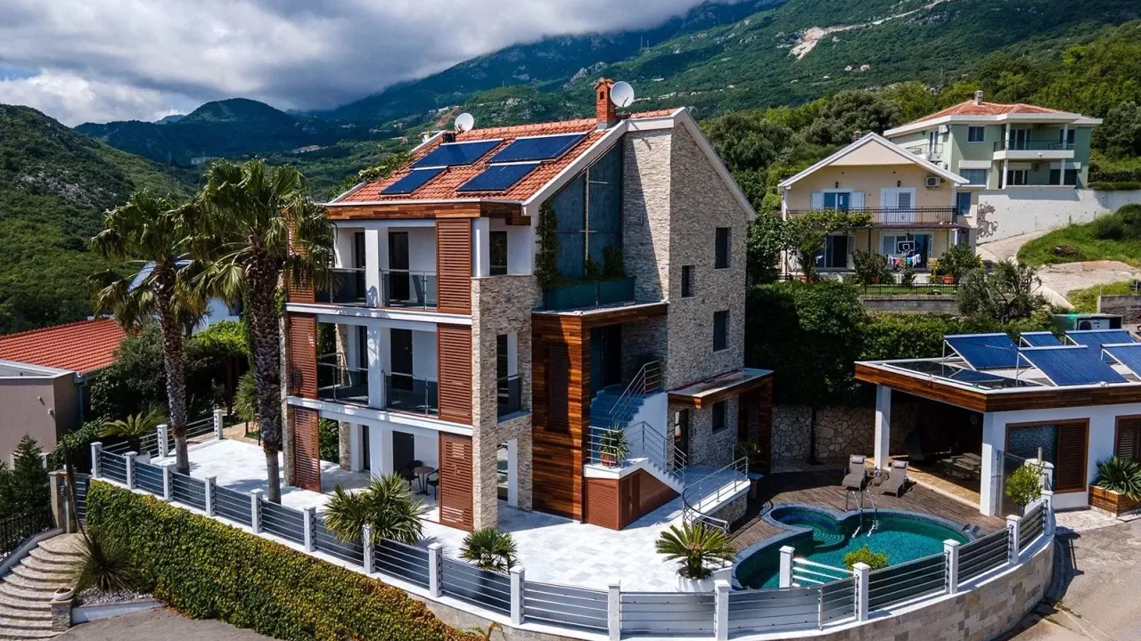 Sale, house, 487m², Bečići, Budva