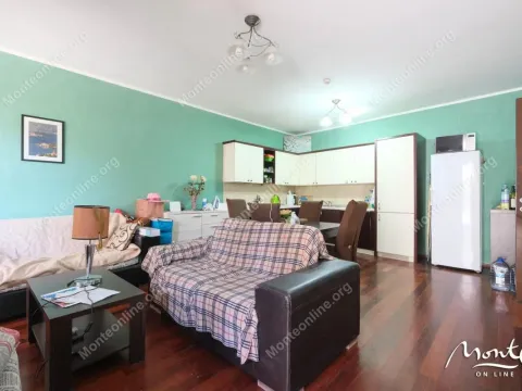 Sale, two bedroom apartment, 85m², Dobrota, Kotor - image 8