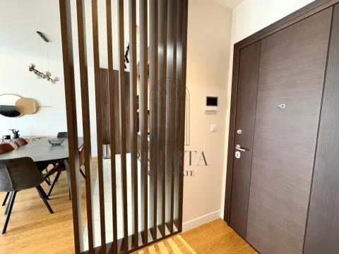 Izdavanje, jednosoban stan, 58m², Kod Capital Plaze, Podgorica - image 16