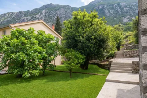 Prodaja, plac, 900m², Dobrota, Kotor - image 9
