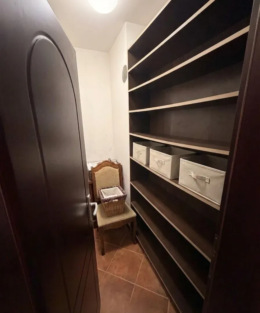 Prodaja, dvosoban stan, 83m², Makedonsko naselje, Bar