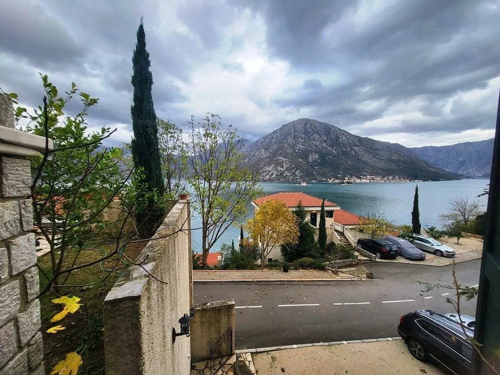 Prodaja, trosoban stan, 126m², Kostanjica, Kotor