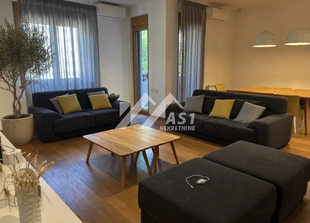 Rent, three bedroom apartment, 102m², Centar, Novi Sad