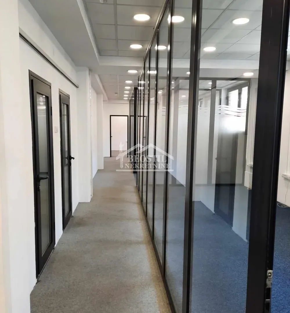 Rent, office space, 200m², Lekino Brdo, Voždovac Sve Podlokacije