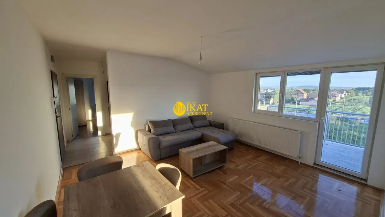 Izdavanje, trosoban stan, 64m², Borča 1, Borča Sve Podlokacije