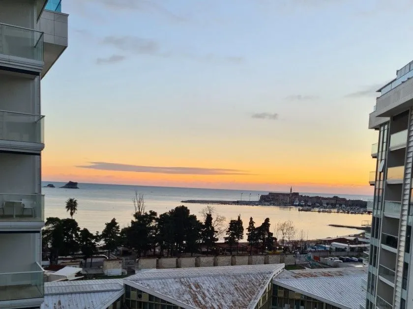 Rent, one bedroom apartment, 77m², Budva, Crna Gora
