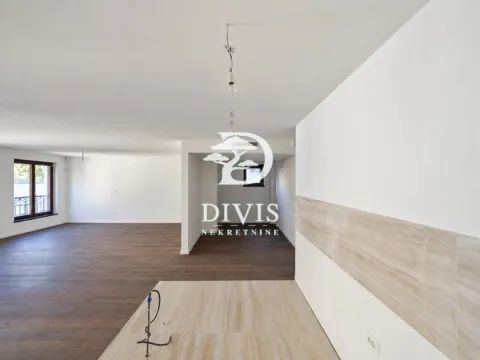 Prodaja, trosoban stan, 130m², Vračar Sve Podlokacije, Beograd - image 9