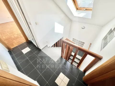 Rent, three bedroom apartment, 180m², Pobrežje, Podgorica - image 21
